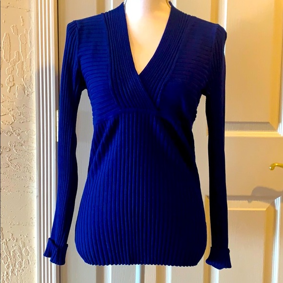 INC International Concepts Sweaters - INC long sleeved ribbed V neck sweater